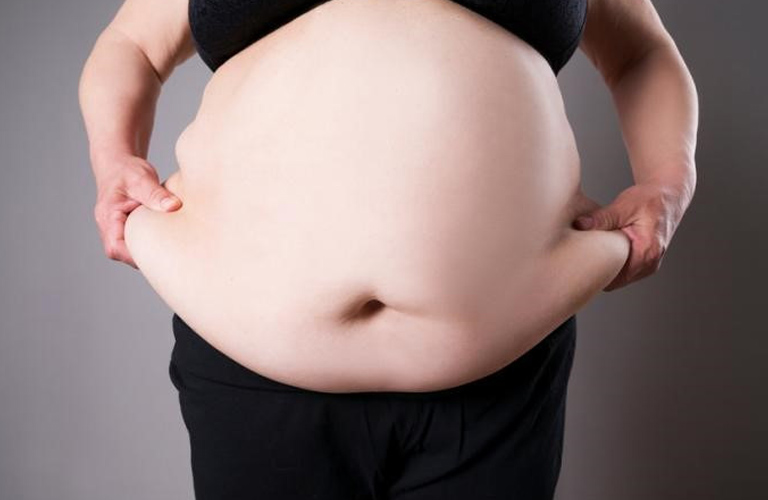 Thừa cân, đặc biệt là béo bụng, làm tăng nguy cơ kháng insulin và rối loạn chuyển hóa lipid