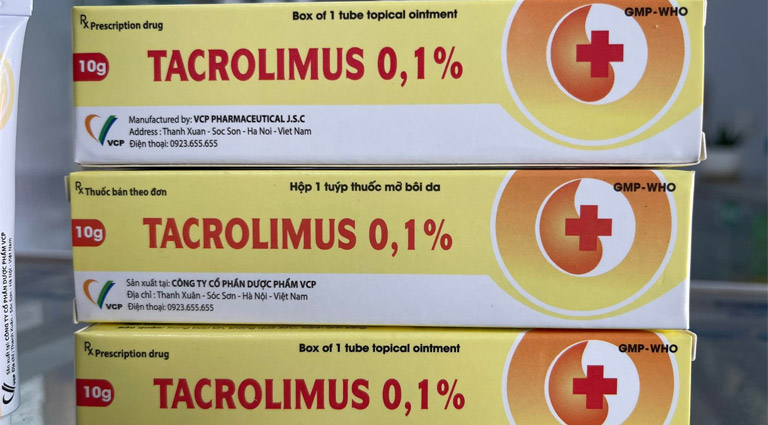 Tacrolimus ức chế calcineurin giúp giảm viêm và ngứa