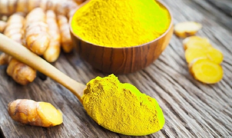 Trong nghệ vàng có chứa nhiều thành phần như:Tinh bột, dầu, curcumin,...